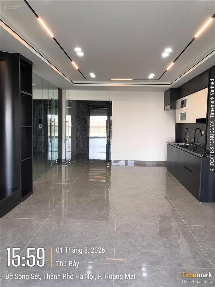 Bán nhà mặt phố bờ sông sét, 65m2x7t thang máy, oto vào nhà kd, buôn bán, vphòng cực tốt, 29,8 tỷ