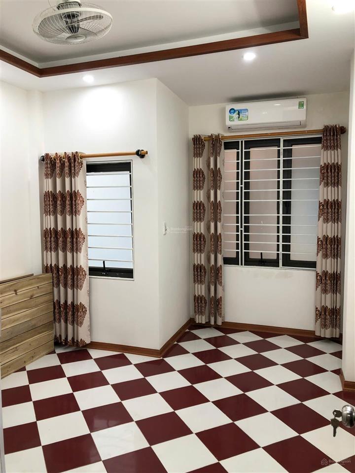 Bán nhà riêng 30m2 x 6t ngõ 105/325 kim ngưu, ô tô đỗ gần, ngõ thông, giá 5,9 tỷ, giảm giá cực sâu