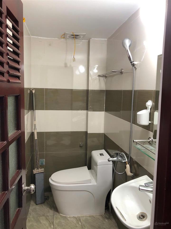 Bán nhà riêng 30m2 x 6t ngõ 105/325 kim ngưu, ô tô đỗ gần, ngõ thông, giá 5,9 tỷ, giảm giá cực sâu