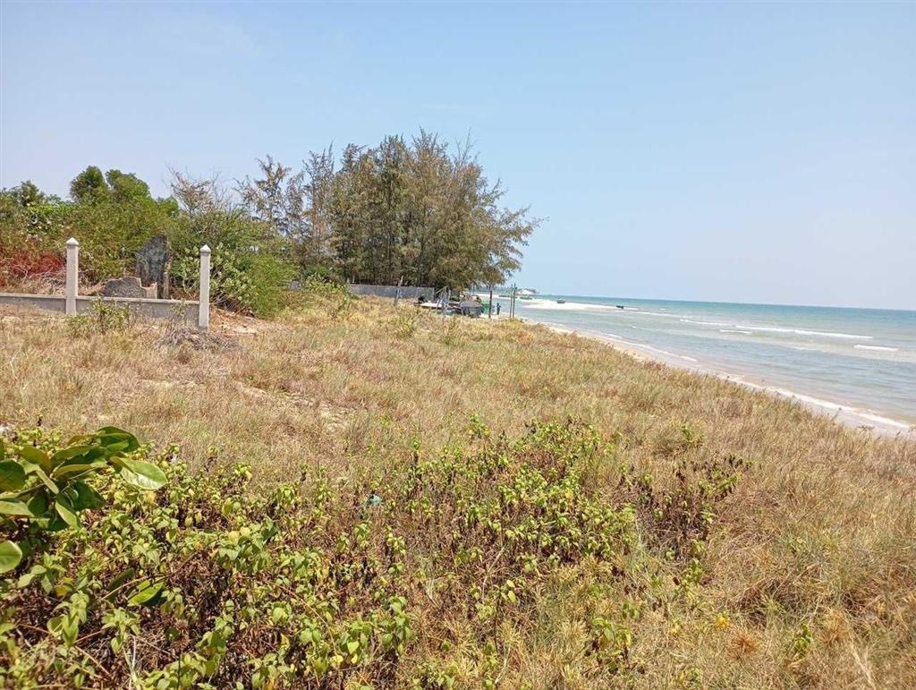 Cho thuê 2000m2 đất mặt tiền biển vịnh hòn lan, kê gà, bình thuận