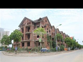 Chính chủ bán biệt thự đơn lập nhìn vườn hoa trung văn