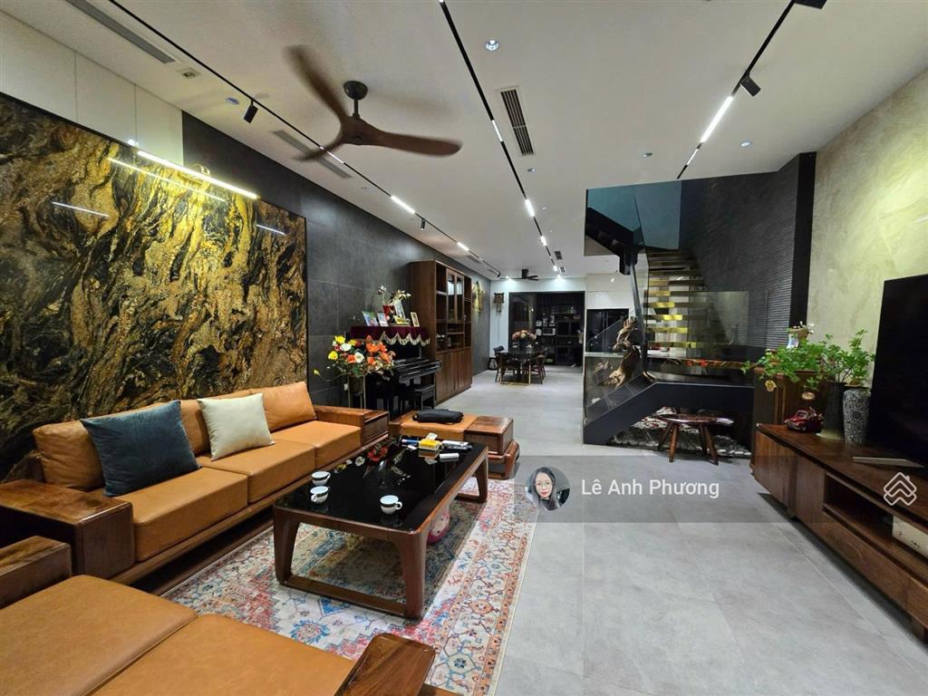 Chính chủ cần bán căn liền kề full nt. nhà full nt, thang máy, giao dịch ngay.   0941 670 ***