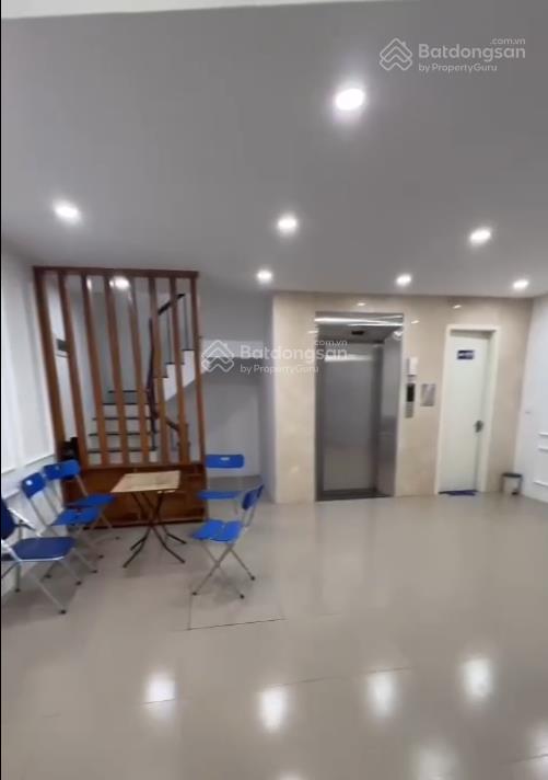Bán nhà dt 62m2 mt 6.4mx7,5 tầng + tum cầu thang máy, mặt ngõ thông p. lương định của, hồ kim liên
