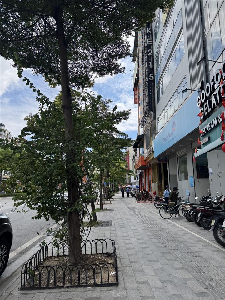 Siêu hiếm nhà 3t hai mặt phố thuỵ khuê và 1 mặt phố đồng cổ gần văn cao hè 4m, dt 80,6m2, mt 10,6m