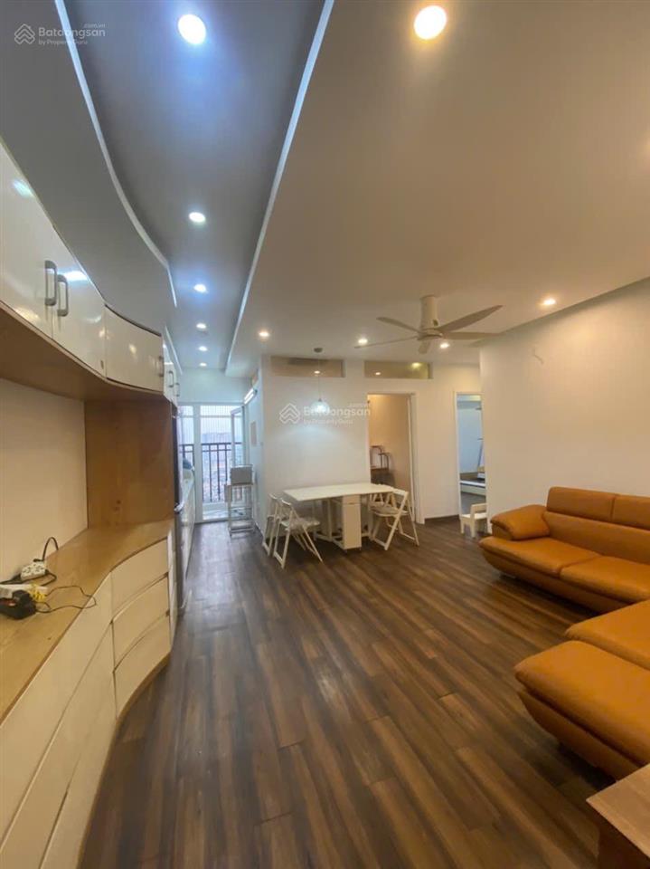 Bán chcc toà c7 giảng sát hồ giảng võ, dt 80m 3pn 2wc full nội thất xịn, căn góc view hồ đẹp 10tỷ