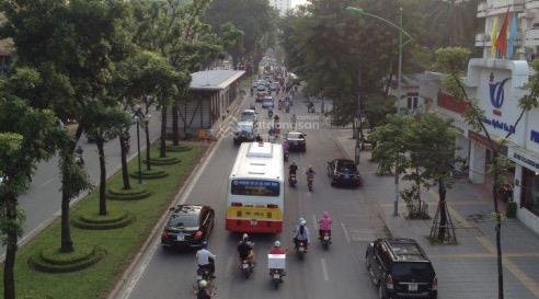 Nhỉnh 37tỷ nhà mặt phố láng hạ ngã tư thái hà huỳnh thúc kháng, hè 5m kd sầm uất dt 45m mt 3,5m