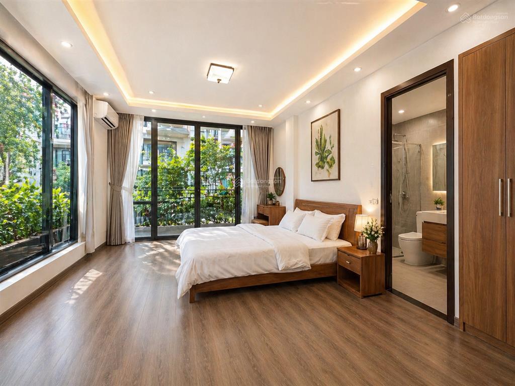Căn góc oto tránh nhau hè 3m cách mp kim ngưu tam trinh 30m, biệt thự 4t dt 81m mt 10m nhỉnh 30tỷ