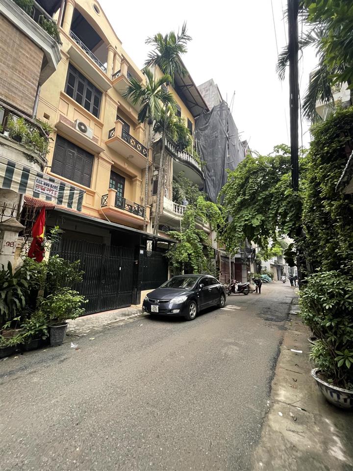 Tinh hoa khu phân lô hồ hoàng cầu, ngõ ô tô tránh dt 85m mt 7,6m kinh doanh rất tốt 33,9 tỷ