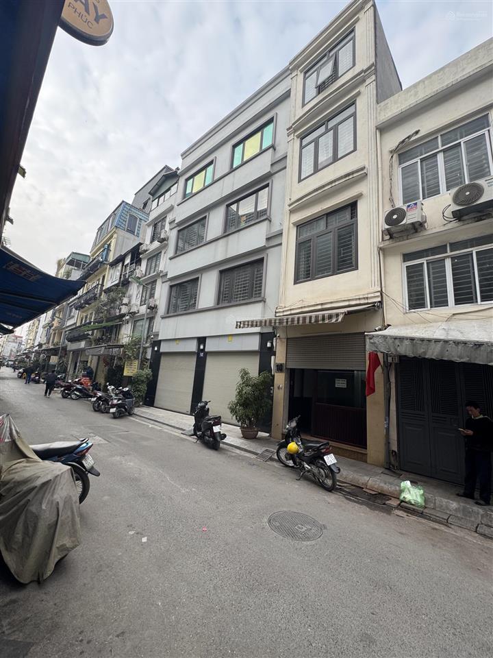 Phân lô víp ngõ 34 hoàng cầu sát hồ, ngõ thông oto tránh, dt 85m mt 8,8m không lỗi lầm, nhỉnh 33tỷ