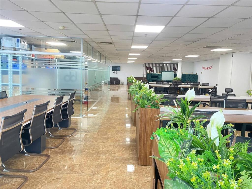 Cho thuê toà nhà 7t thang máy phố thuỵ khê đầu văn cao hồ tây, oto tránh nhau dt 130m mt 9m 69tr/th