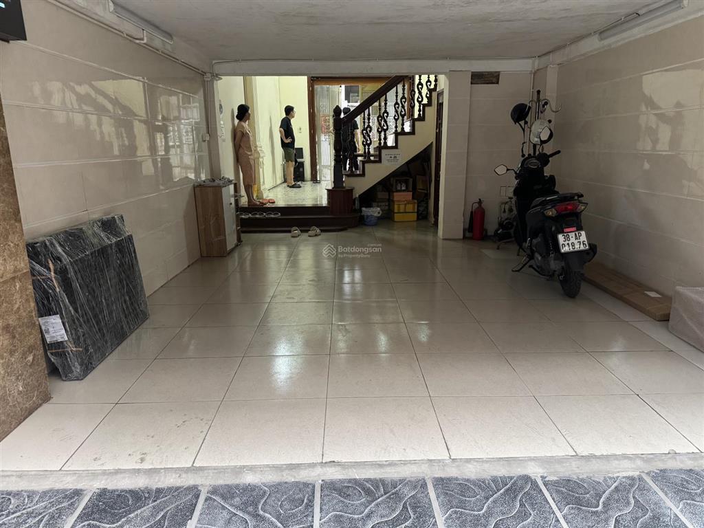 Cho thuê cửa hàng  mặt bằng kd tầng 1 mp 45 nguyễn viết xuân đầu trường chinh kd sầm uất 11tr/th