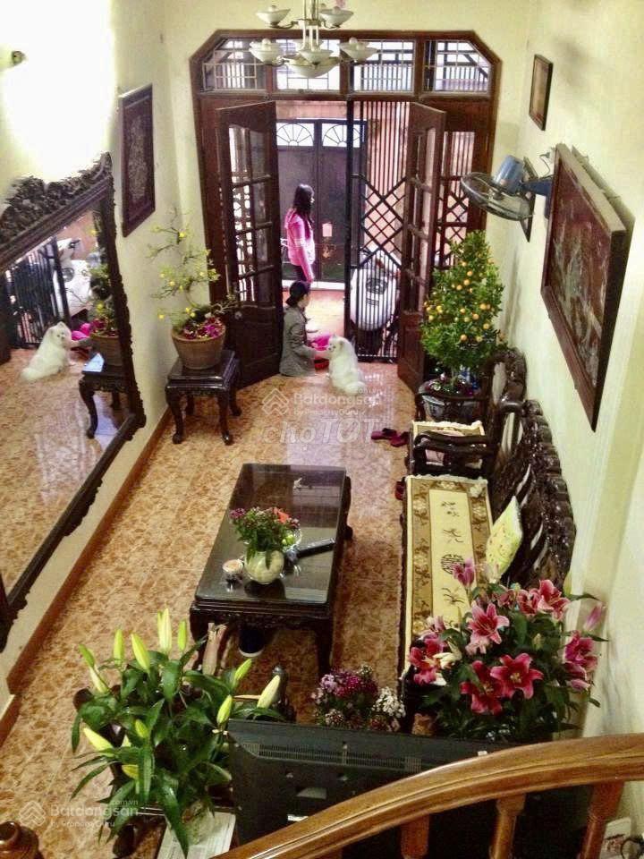 Cho thuê nhà nguyên căn diện tích 52m x 4 tầng. vảo ở ngay. giá 14 triệu/th cả nhà.  0913 036 ***