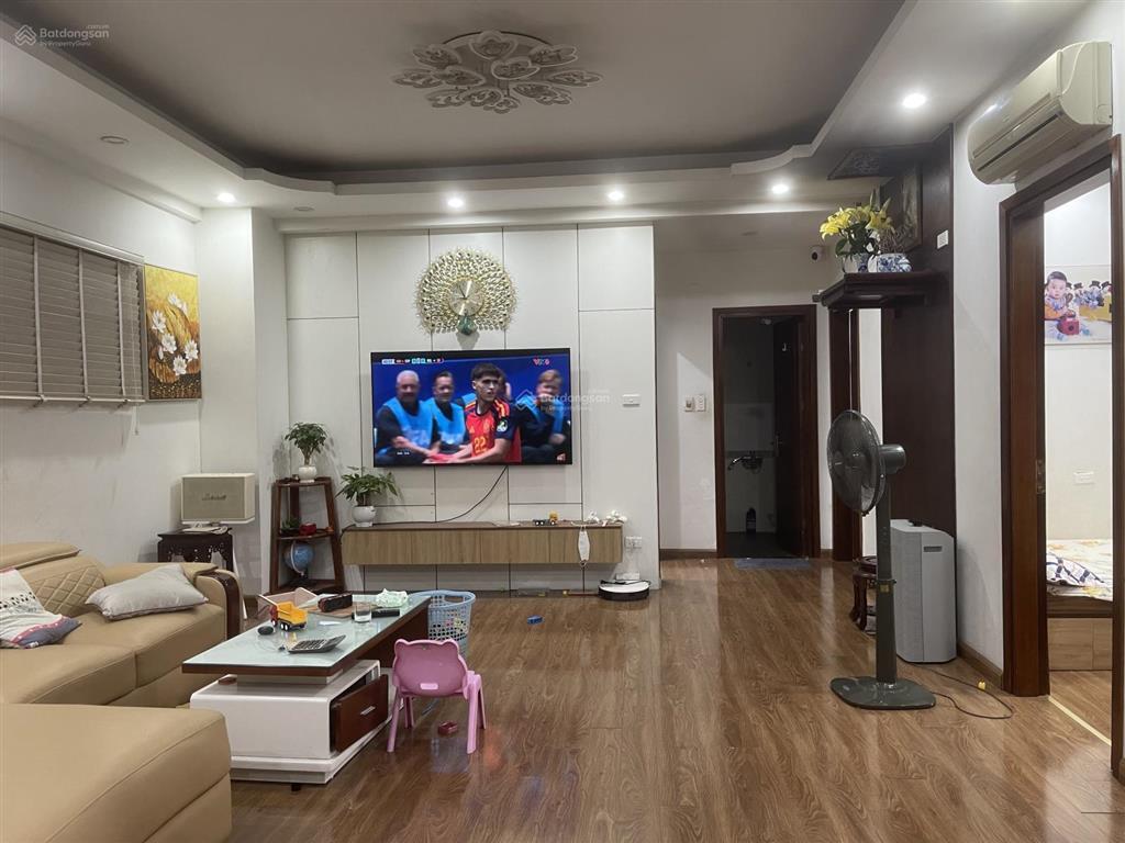 Bán căn hộ 68m2 chung cư nàng hương