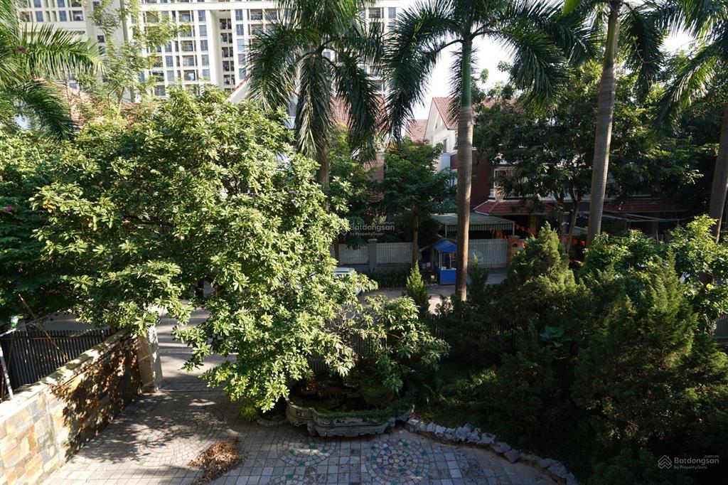 Bán nhà biệt thự 612m2 x 3.5 tầng, nhà hai mặt đường trước sau.