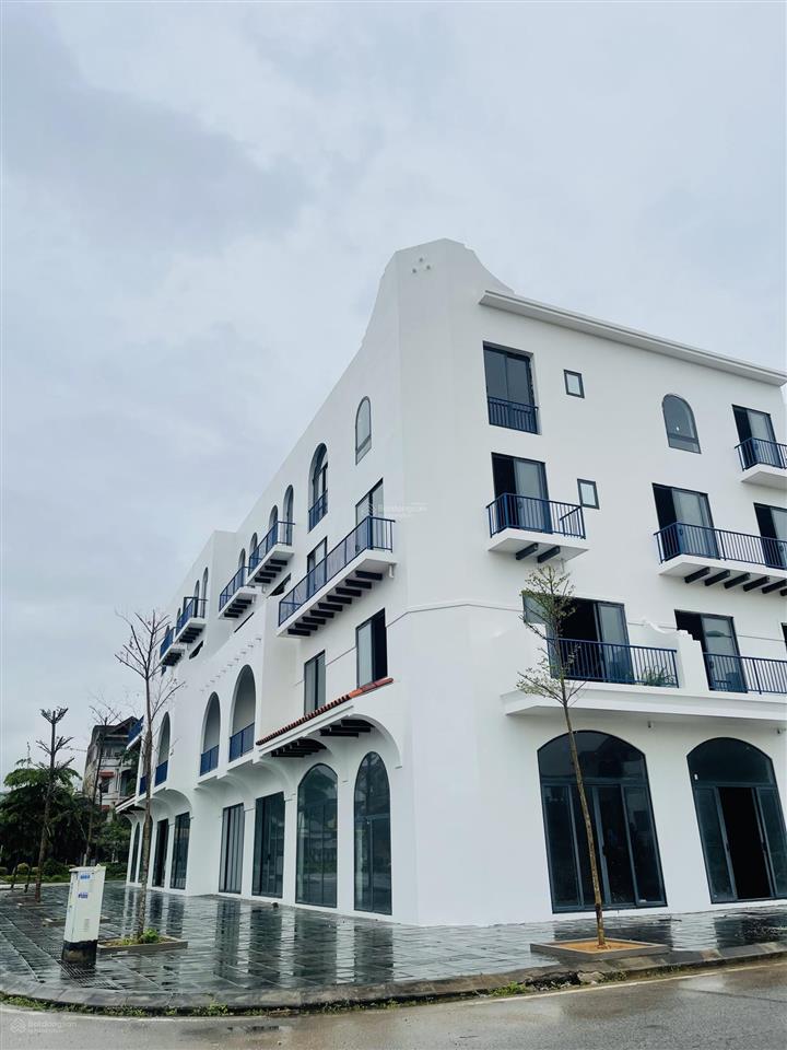 Bán shophouse đẹp tại midtown one uông bí, giá thỏa thuận, 106m2, 5 tầng, quà tặng thang máy 400tr