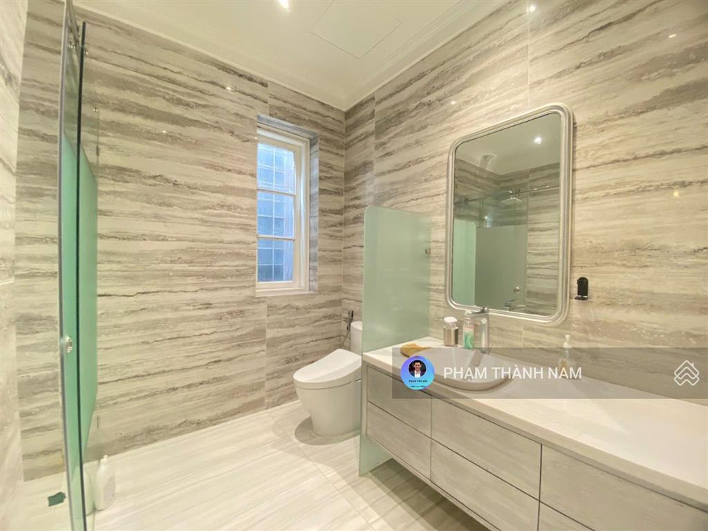 Cho thuê biệt thự mặt phố quảng an tây hồ, 250m2, 5pn, 5 tầng, có thang máy