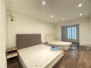 Cho thuê biệt thự mặt phố quảng an tây hồ, 250m2, 5pn, 5 tầng, có thang máy