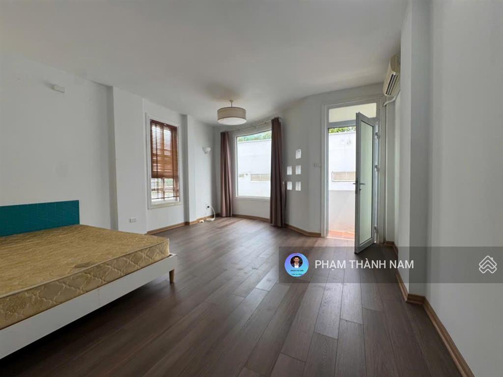 Cho thuê nhà 5 tầng phố từ hoa tây hồ, 60m2x5t, 6pn, gần hồ tây, làm homestay/vp, 35tr/th