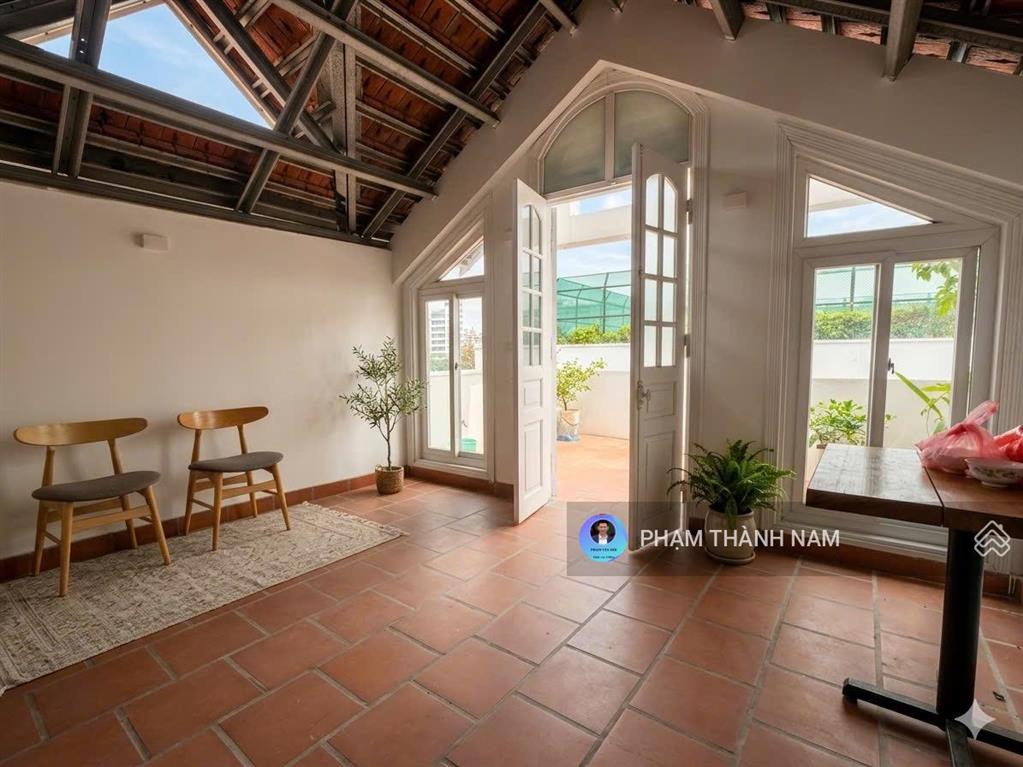 Cho thuê nhà 5 tầng phố từ hoa tây hồ, 60m2x5t, 6pn, gần hồ tây, làm homestay/vp, 35tr/th