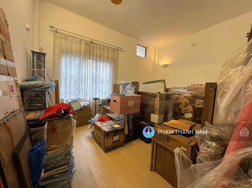 Cho thuê nhà 5 tầng phố từ hoa tây hồ, 60m2x5t, 6pn, gần hồ tây, làm homestay/vp, 35tr/th