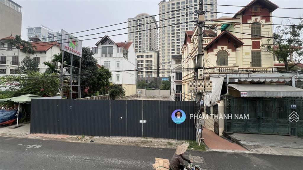 Bán đất mặt phố âu cơ tây hồ vew sông hồng dt 345m mặt tiền 10m giá 85 tỷ