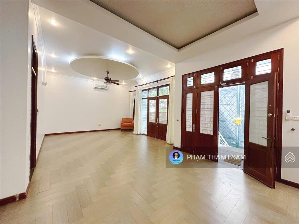 Hot bán biệt thự sân vườn bể bơi phố tô ngọc vân, quảng an, tây hồ 364m2 mt12m dòng tiền 130tr