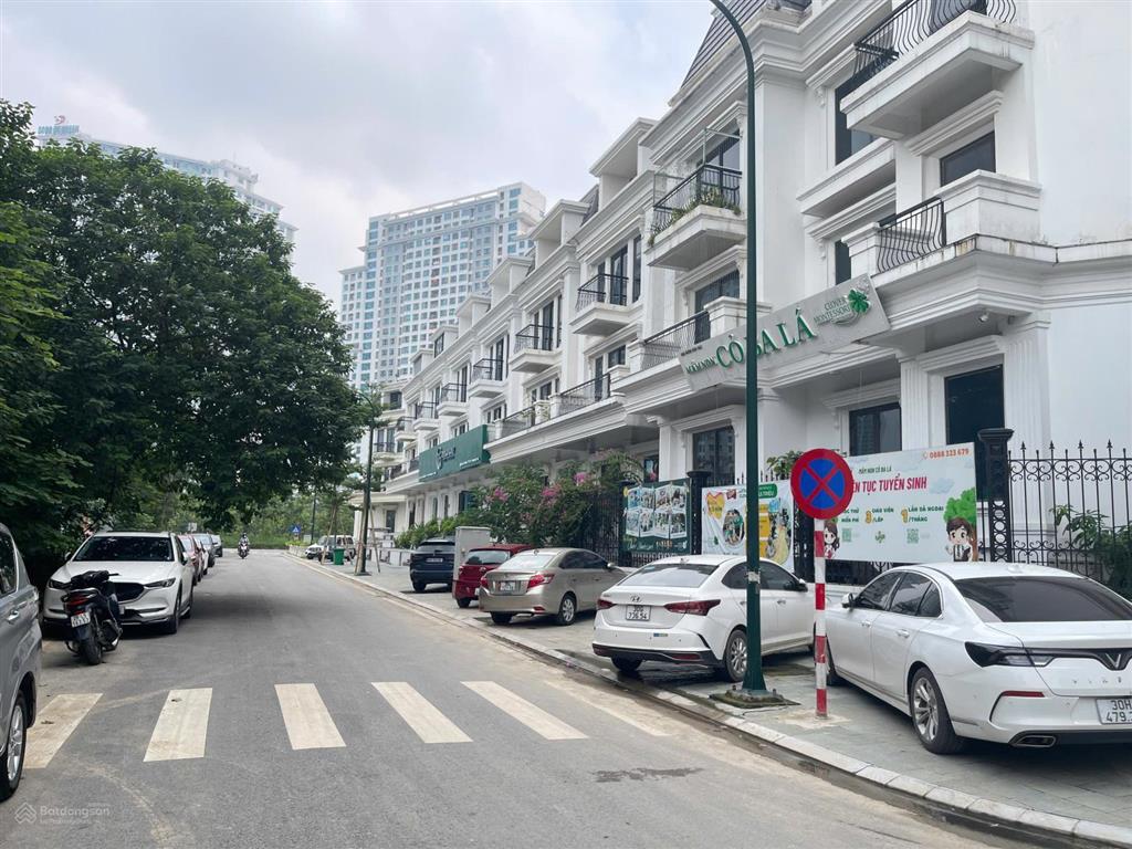 Siêu phẩm biệt thự lô góc sunshine city ciputra
giá tham khảo tốt trong khu vực chỉ 420 triệu/m2