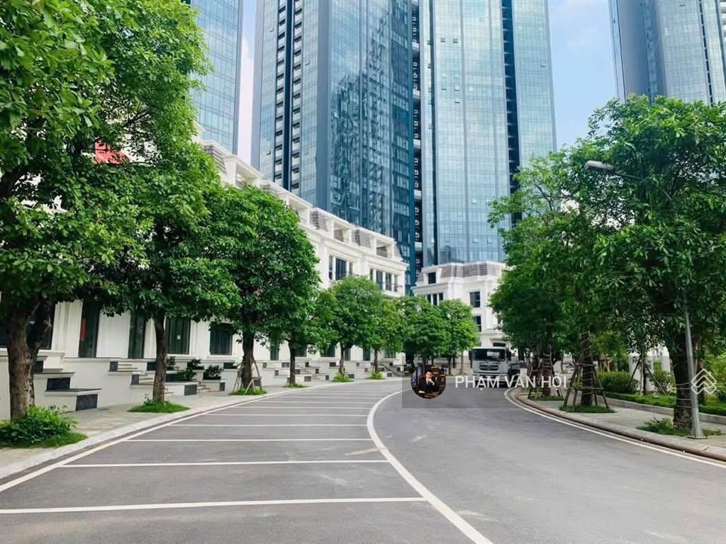 Bán biệt thự sunshine city ciputra 150m, 3,5 tầng + hầm, mt 7,5m, giá 55 tỷ
