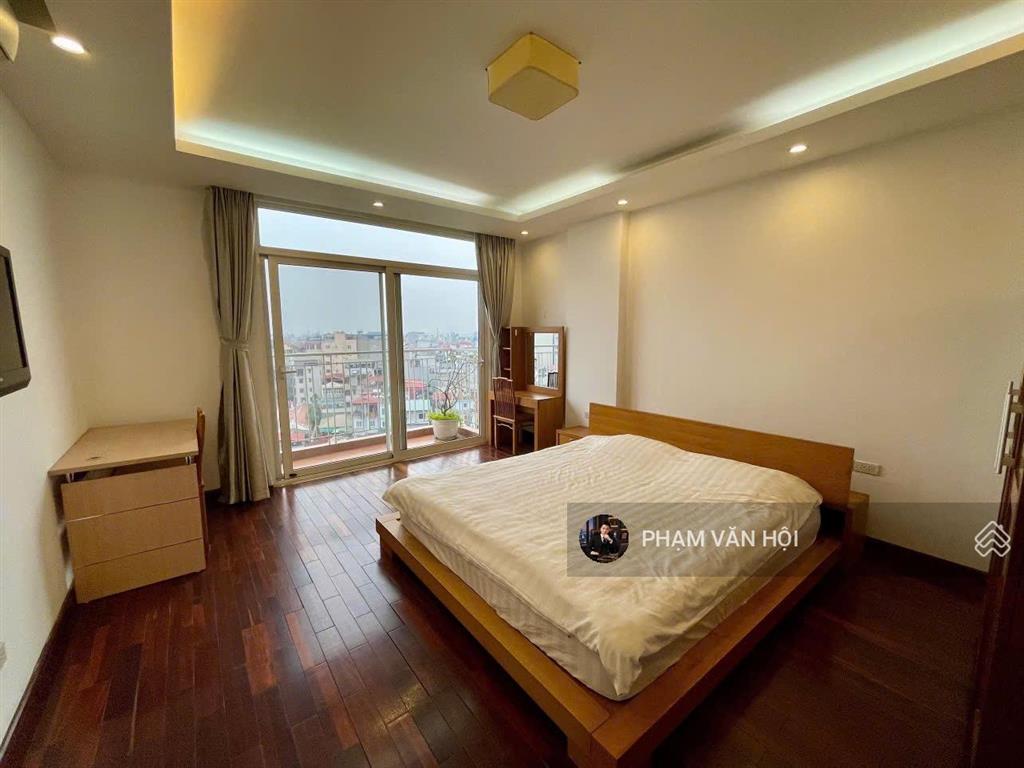 Bán căn hộ 3 ngủ  diện tích 160m tầng cao view hồ tây, mặt phố xuân diệu, quảng an, giá 20 tỷ