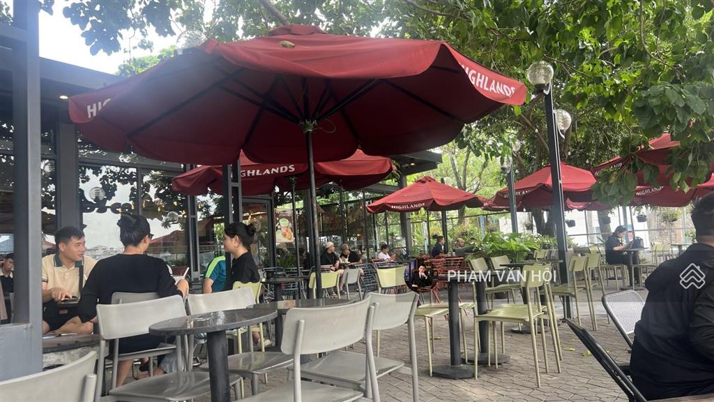 Bán gấp đất gần hồ tây đối diện lotte mall tây hồ  d3 vườn đào 270m mt 15m giá 700 tr/m