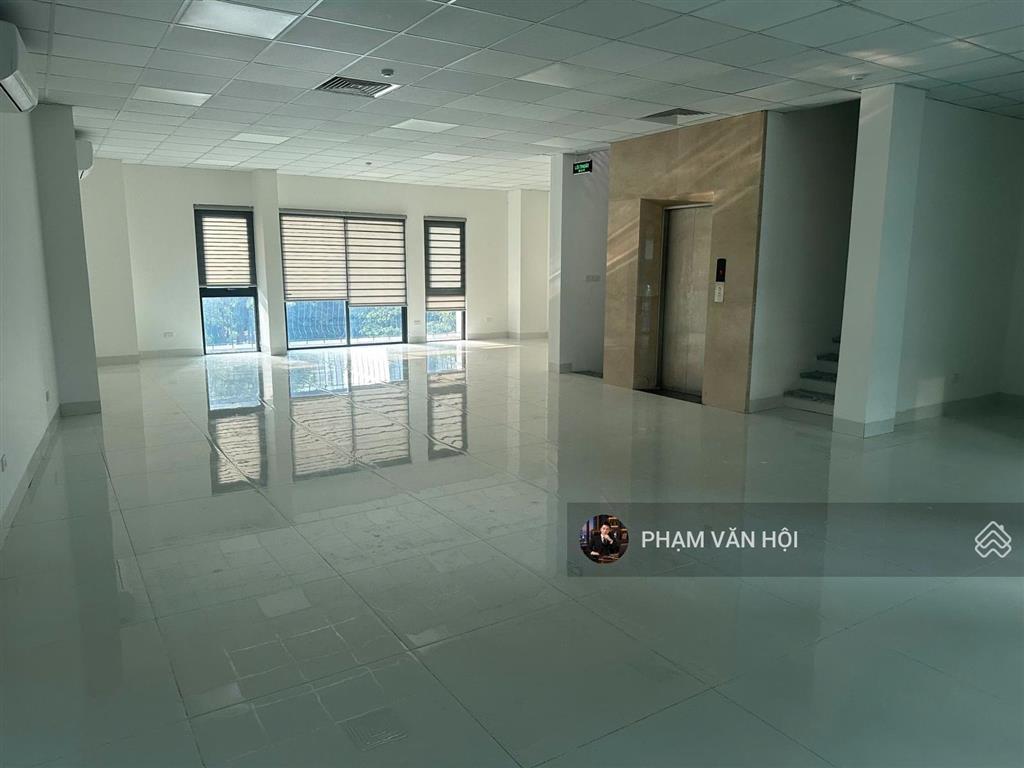 Cho thuê biệt thự sunshine city ciputra diện tích 175m  5 tầng thang máy  giá 85 triệu/th