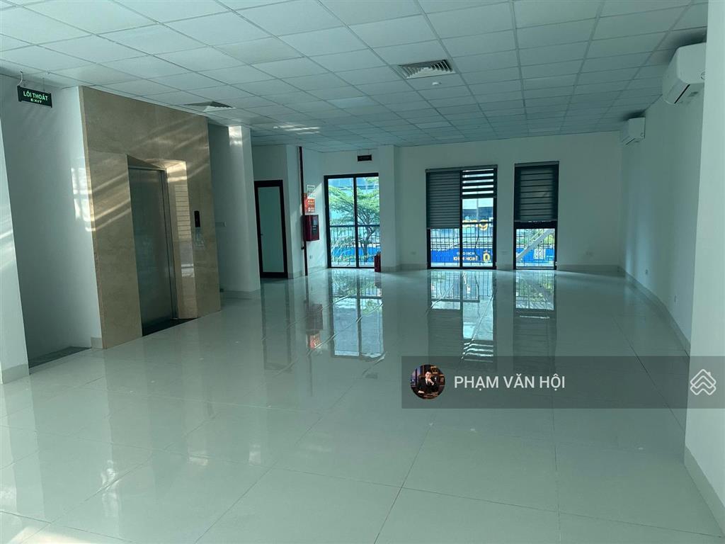 Cho thuê biệt thự sunshine city ciputra diện tích 175m  5 tầng thang máy  giá 85 triệu/th