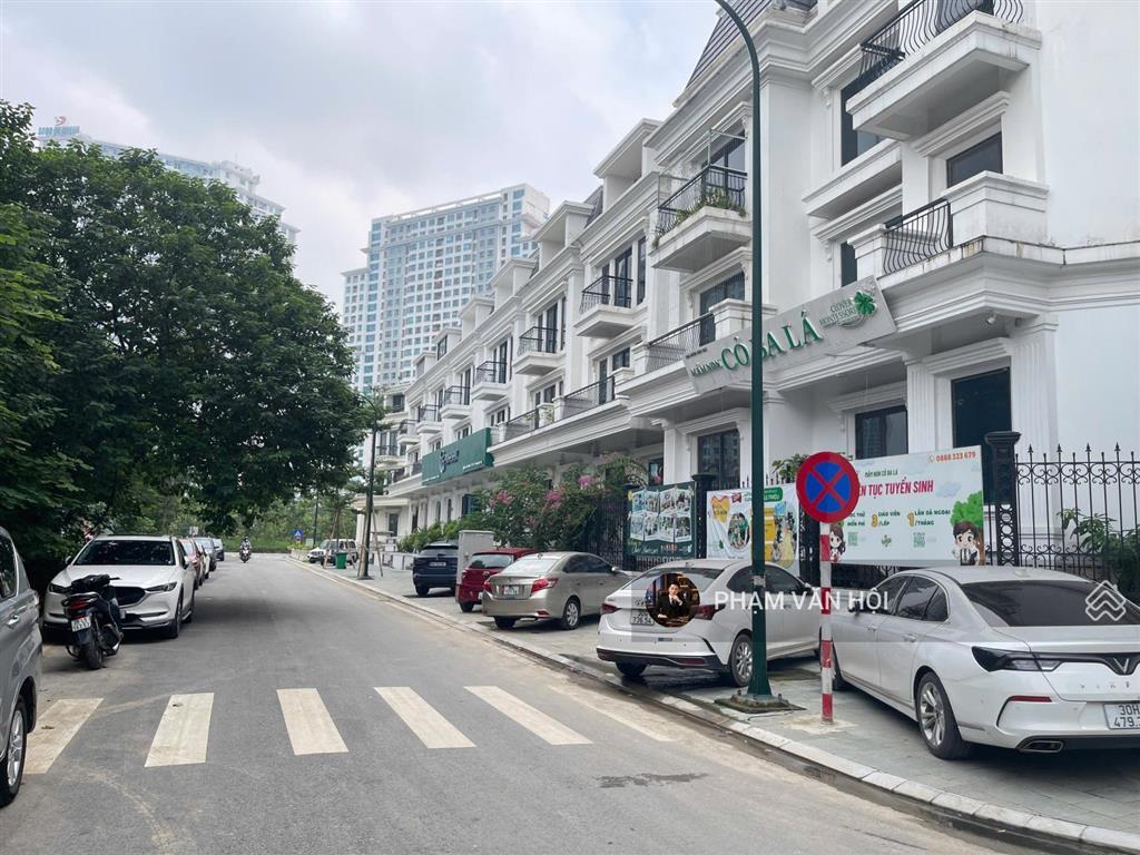 Cho thuê biệt thự sunshine city ciputra diện tích 175m  5 tầng thang máy  giá 85 triệu/th