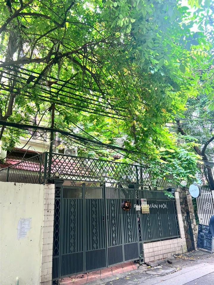 Cho thuê biệt thự sân vườn mặt phố tô ngọc vân quảng an tây hồ  150 5 tầng 5pn full nội thất