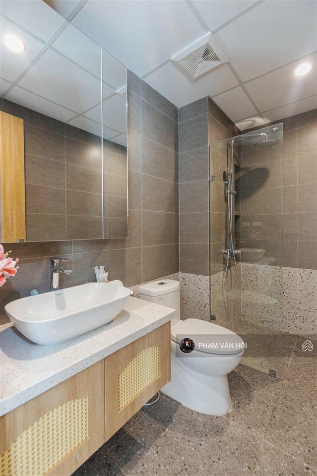Bán tòa nhà lô góc mặt phố âu cơ tây hồ 242m 10 tầng view hồ tây sông hồng dòng tiền 450 triệu /th