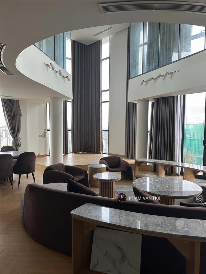 Bán tòa nhà lô góc mặt phố âu cơ tây hồ 242m 10 tầng view hồ tây sông hồng dòng tiền 450 triệu /th