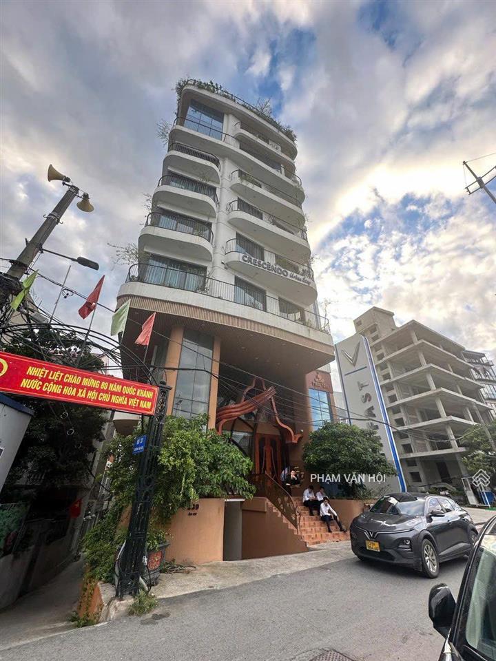 Bán tòa nhà lô góc âu cơ 242m2 10 tầng view hồ tây sông hồng dòng tiền 450tr/tháng, giá 150 tỷ