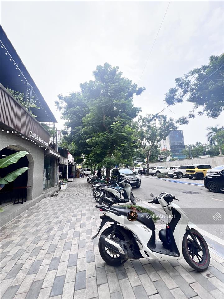Bán đất khu d3 vườn đào 270m2 mặt tiền 15m, ngã tư đối diện lotte mall 700tr/m giá hời