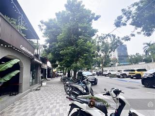 Bán đất khu d3 vườn đào 270m2 mặt tiền 15m, ngã tư đối diện lotte mall 700tr/m giá hời