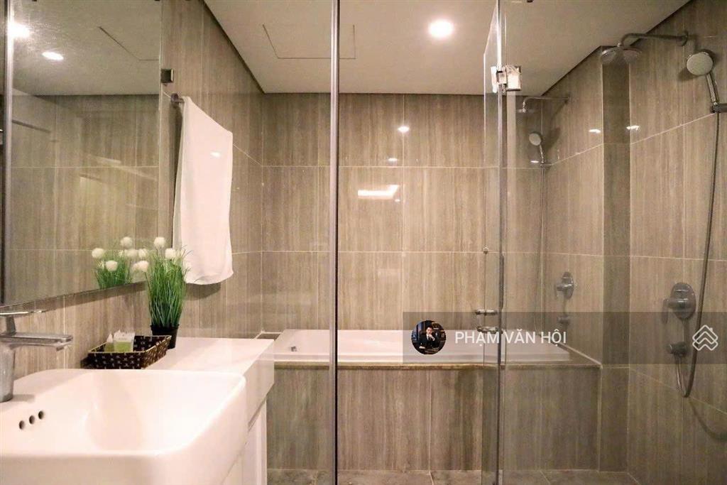Bán căn hộ 146m2  3pn tầng cao view toàn cảnh hồ tây  d. le roi soleil 59 xuân diệu tây hồ hà nội