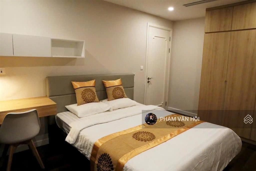 Bán căn hộ 146m2  3pn tầng cao view toàn cảnh hồ tây  d. le roi soleil 59 xuân diệu tây hồ hà nội
