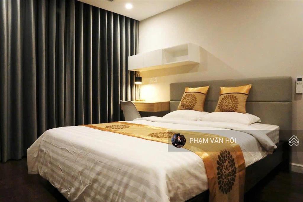 Bán căn hộ 146m2  3pn tầng cao view toàn cảnh hồ tây  d. le roi soleil 59 xuân diệu tây hồ hà nội