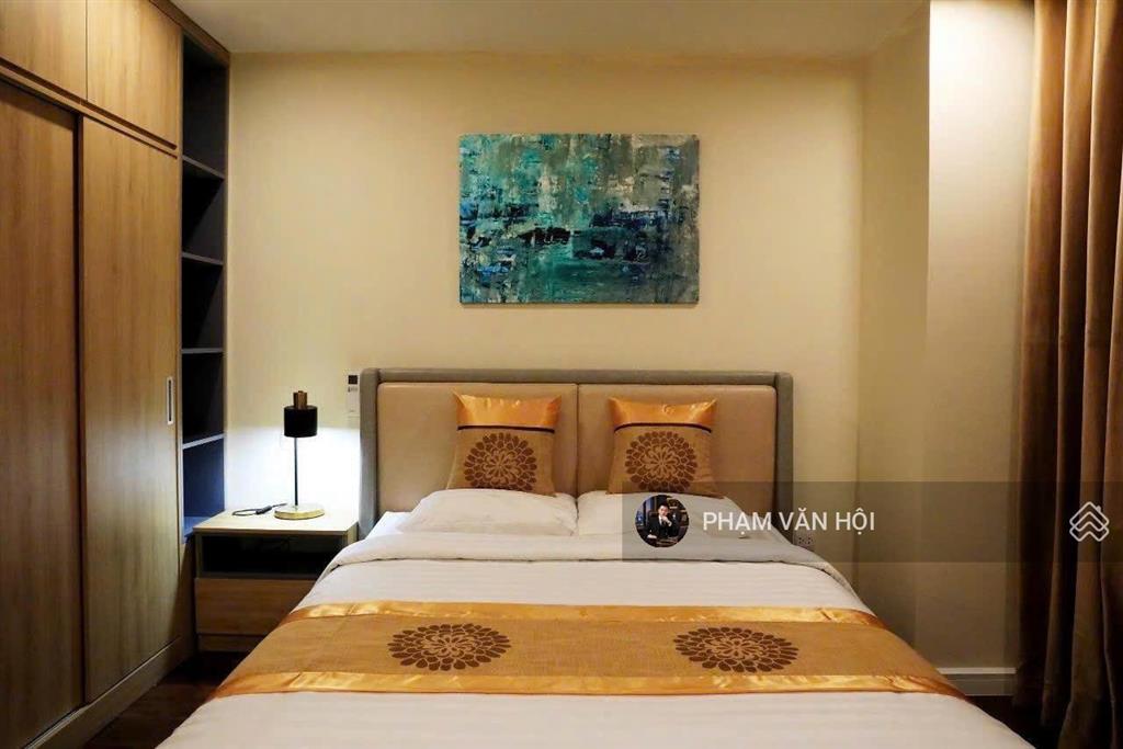 Bán căn hộ 146m2  3pn tầng cao view toàn cảnh hồ tây  d. le roi soleil 59 xuân diệu tây hồ hà nội
