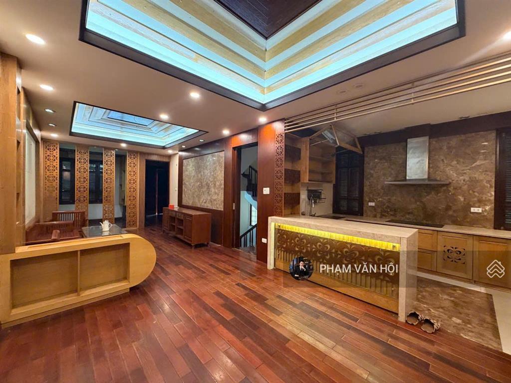Cho thuê nhà 5 tầng mặt phố tô ngọc vân  quảng an  tây hồ  hà nội
