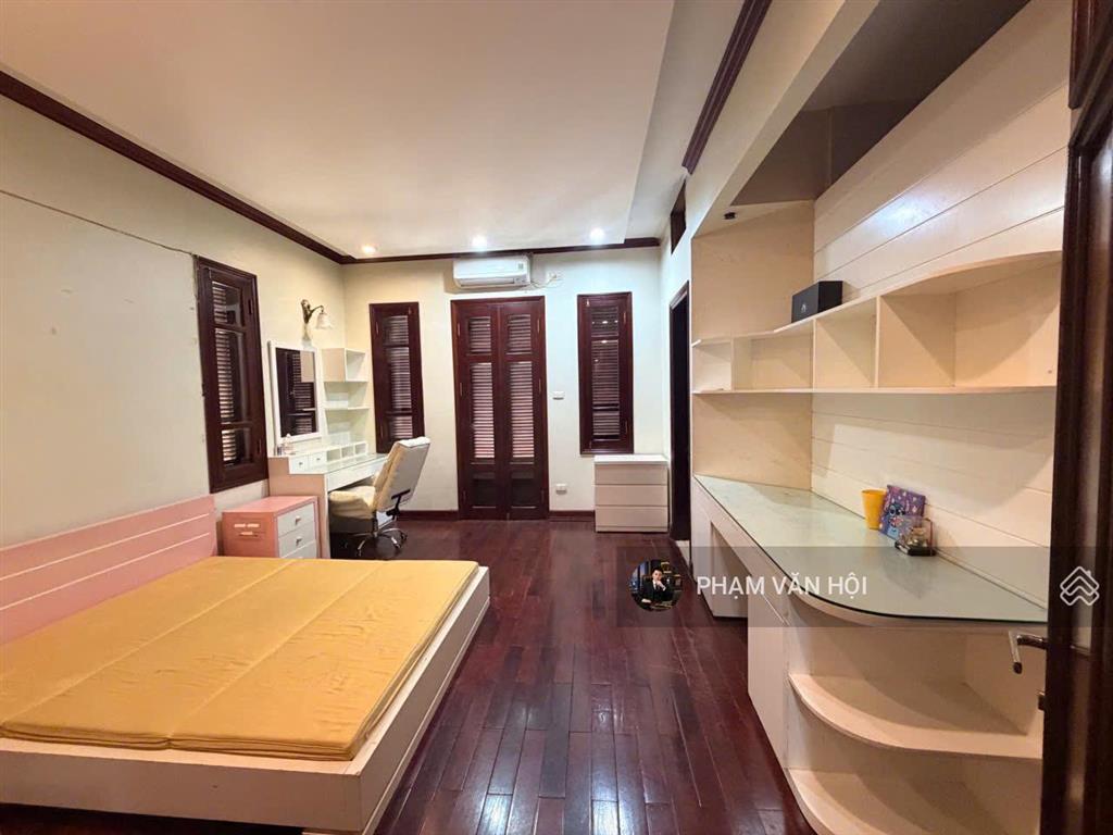 Cho thuê nhà 5 tầng mặt phố tô ngọc vân  quảng an  tây hồ  hà nội