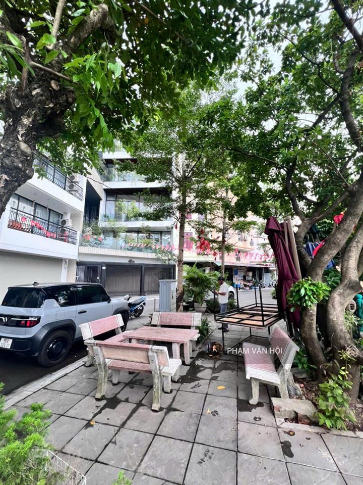 Bán 2 tòa nhà cao cấp tại phố quảng an  tây hồ, hà nội
