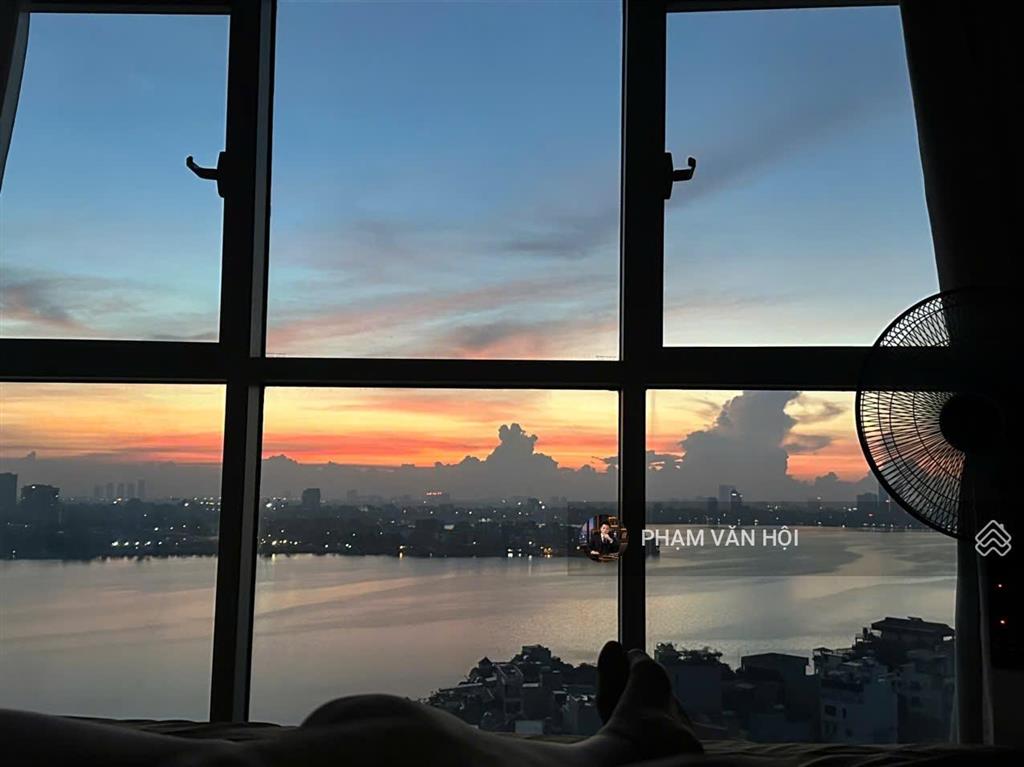 Bán chung cư watermark 120m 3pn tầng cao view hồ tây 395 lạc long quân 16,5 tỷ