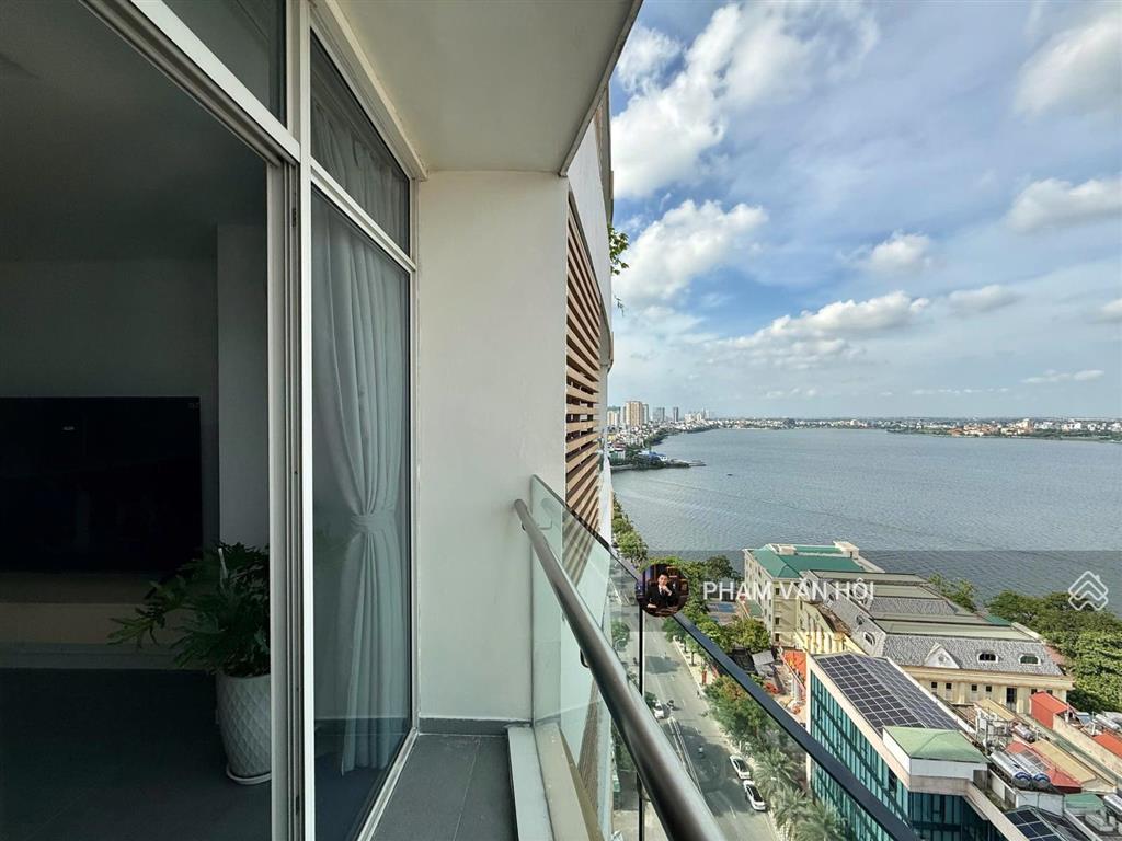 Bán chung cư watermark 120m 3pn tầng cao view hồ tây 395 lạc long quân 16,5 tỷ