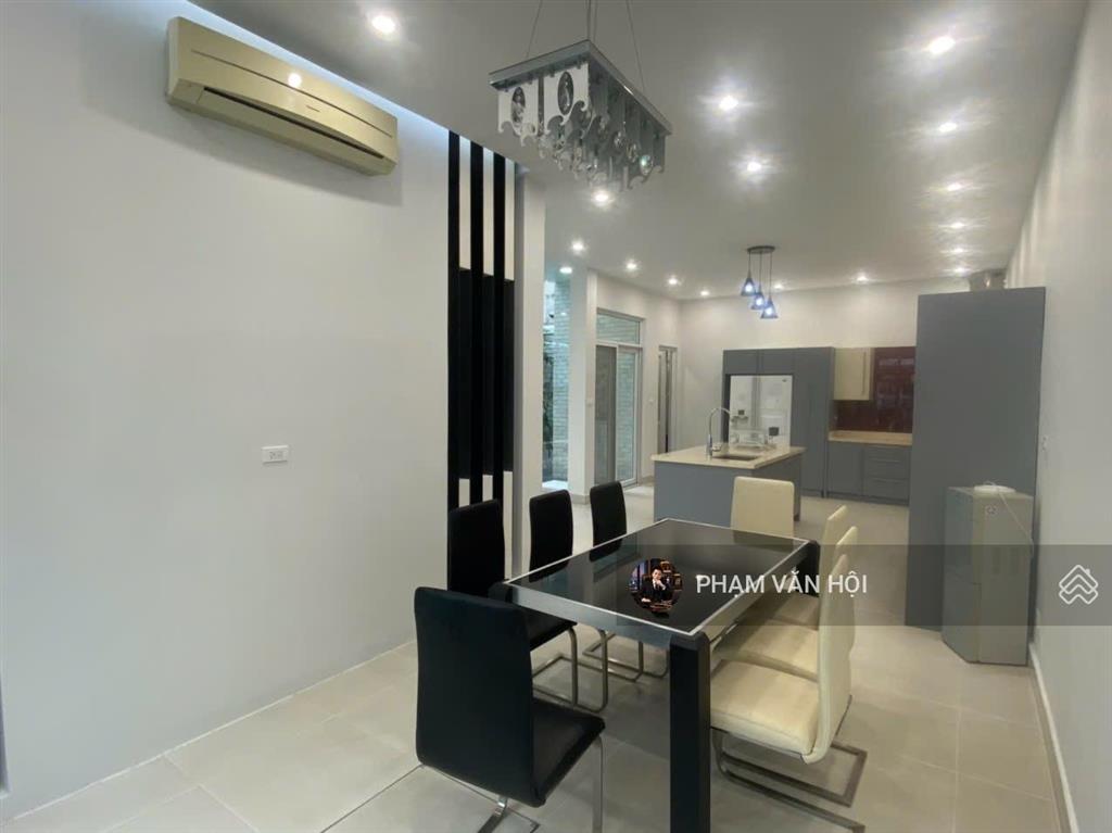 Cho thuê biệt thự khu t ciputra tây hồ hà nội dt 180m xây 3 tầng 4 ngủ full đồ giá rẻ