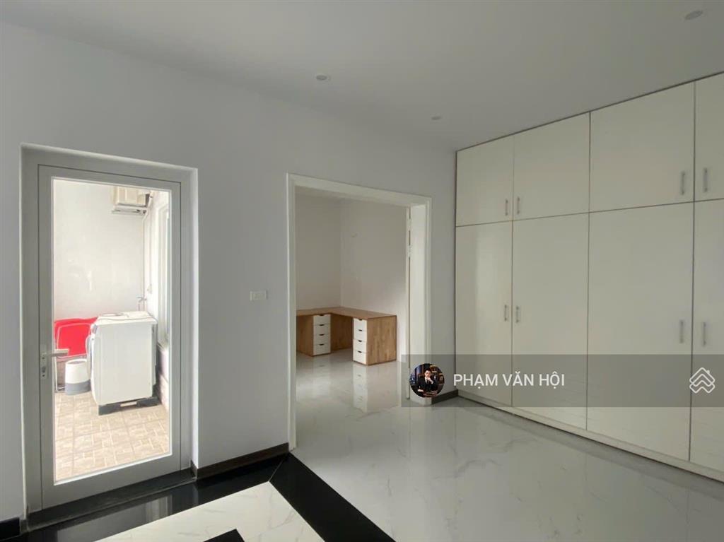 Cho thuê biệt thự khu t ciputra tây hồ hà nội dt 180m xây 3 tầng 4 ngủ full đồ giá rẻ